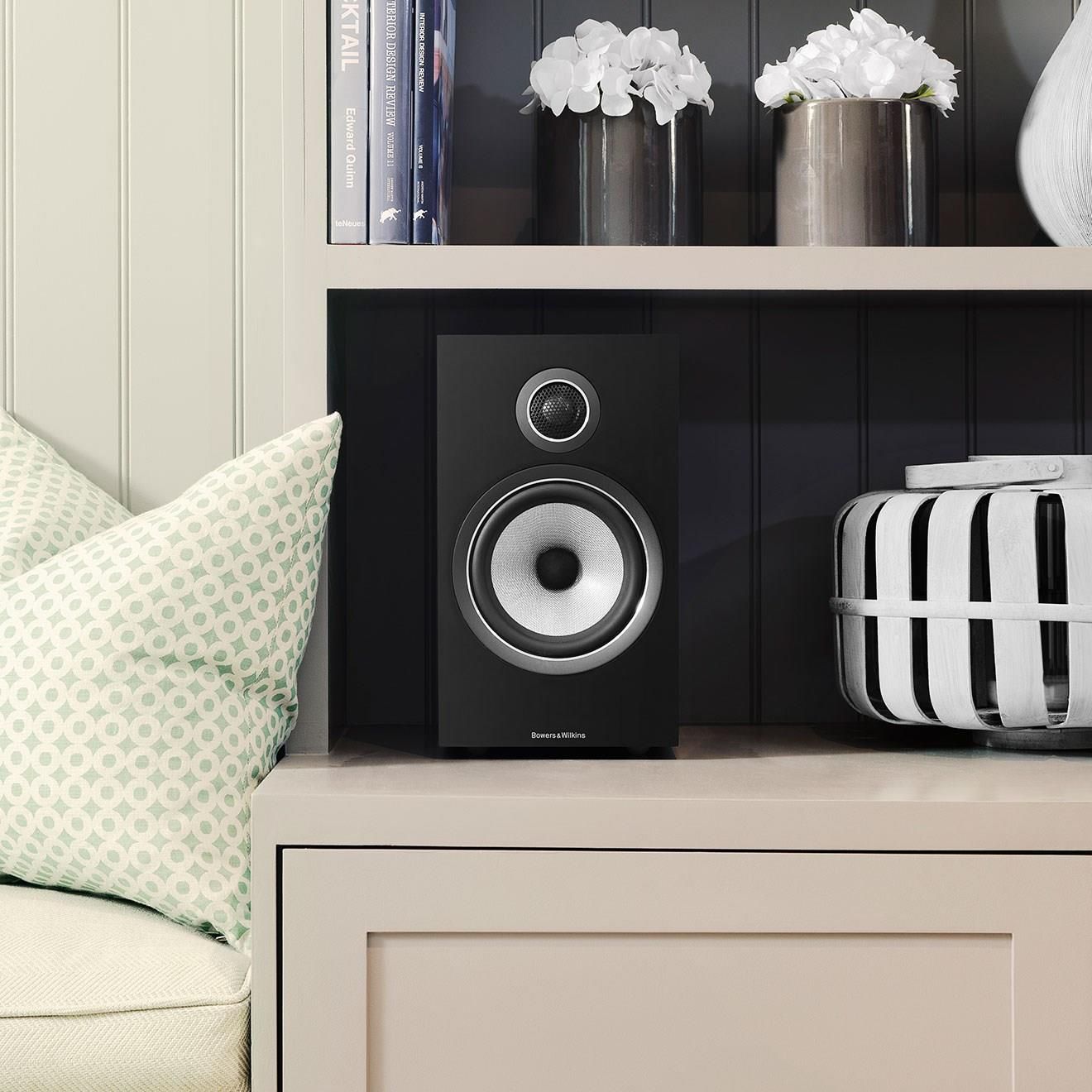 Bowers & Wilkins 706 S2 ブラック B&W （おまけ付） Bowers & Wilkins 706 S2 ブラック B&W （おまけ付） 購入しま