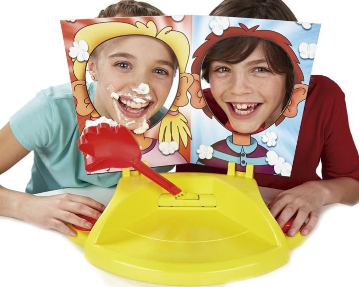 Hasbro Pie Face Showdown C0193 Gra dla dziecka Ceny i opinie Ceneo.pl