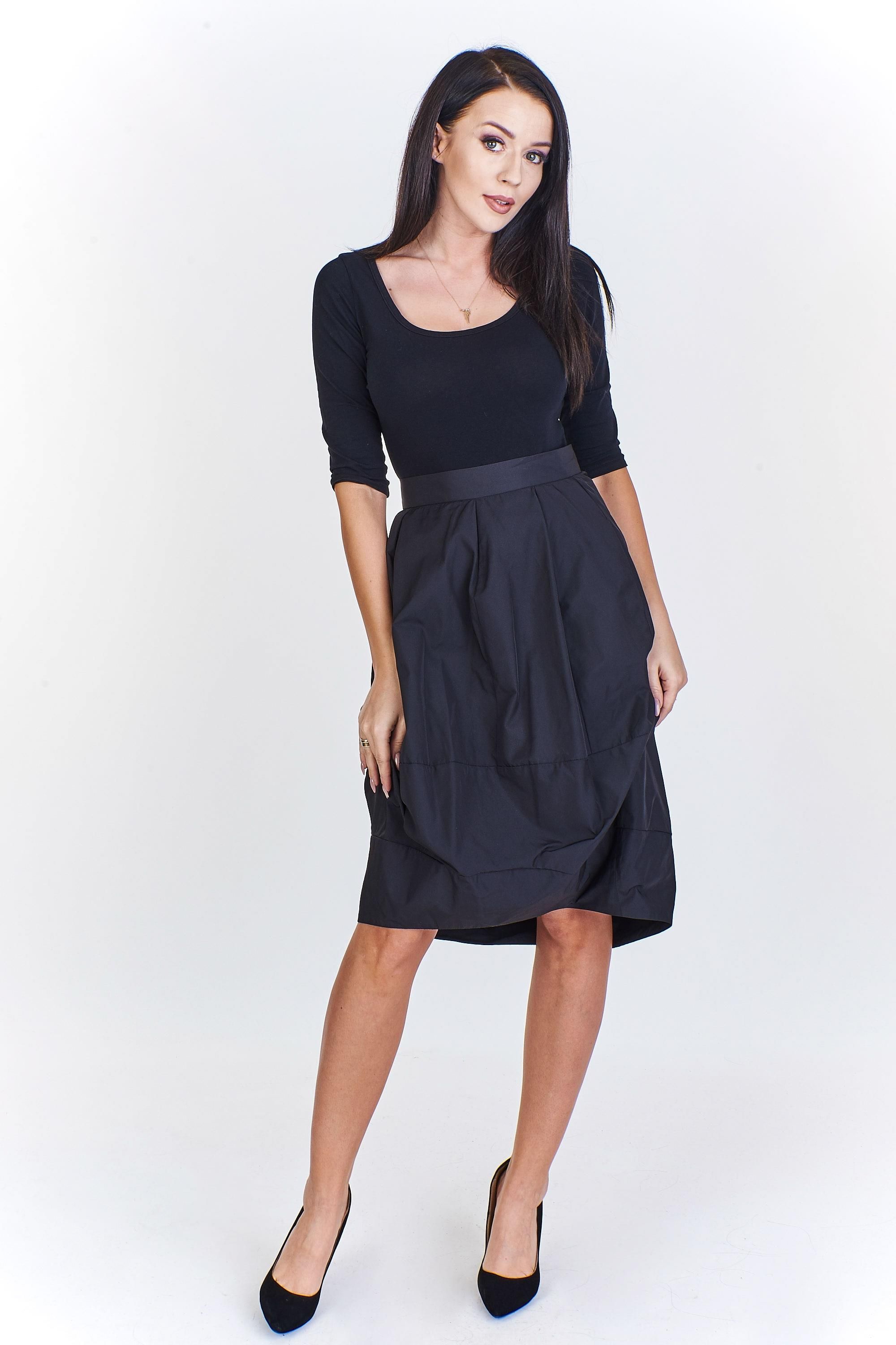 https://image.ceneostatic.pl/data/products/56926419/i-ptakmoda-rozkloszowana-spodnica-z-wysokim-stanem-spillo.jpg