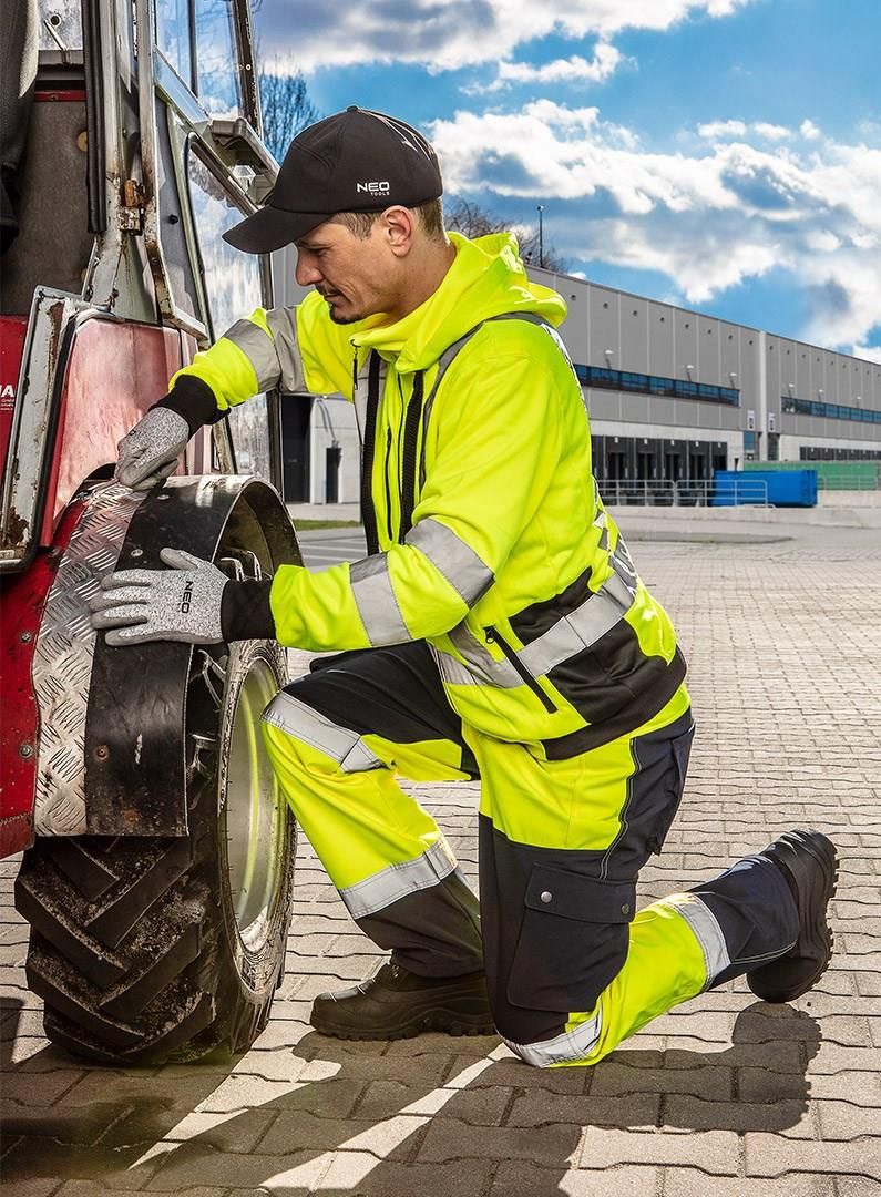 NEO TOOLS ŚNIEGOWCE R. 42 82-133 - zdjęcie 2 NEO TOOLS ŚNIEGOWCE R. 42 82-133