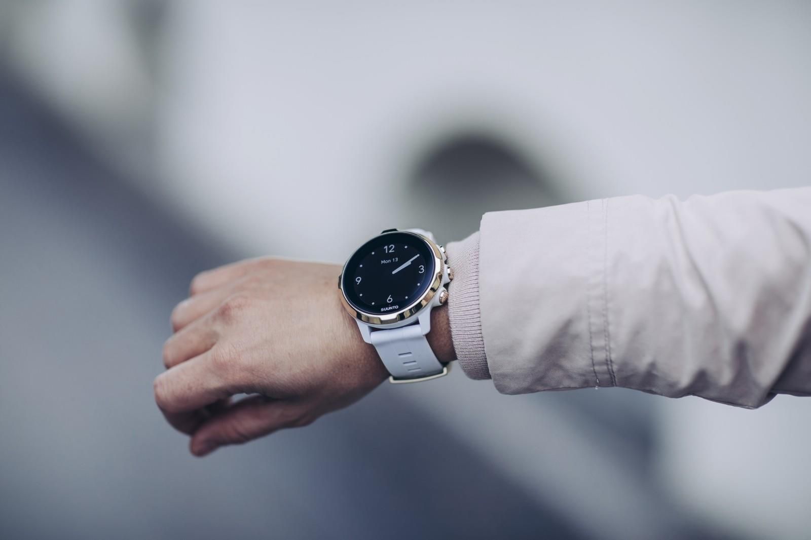 suunto spartan trainer wrist hr gold cena