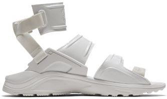 nike gladiator sandals huarache