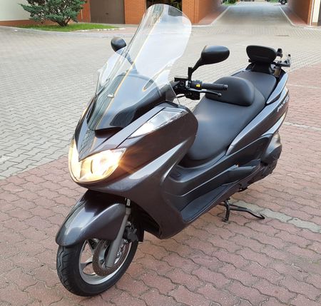 Motorcycle Majesty 400 2004 Majesty 250 Yamaha Majesty 400 Usato