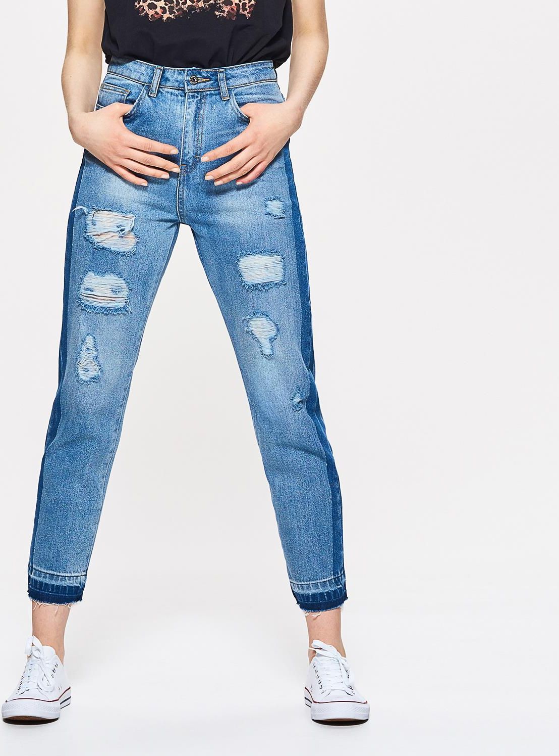 Cropp Mom jeans z przetarciami Niebieski Ceny i opinie Cropp Mom jeans z przetarciami Biały Ceny i opinie