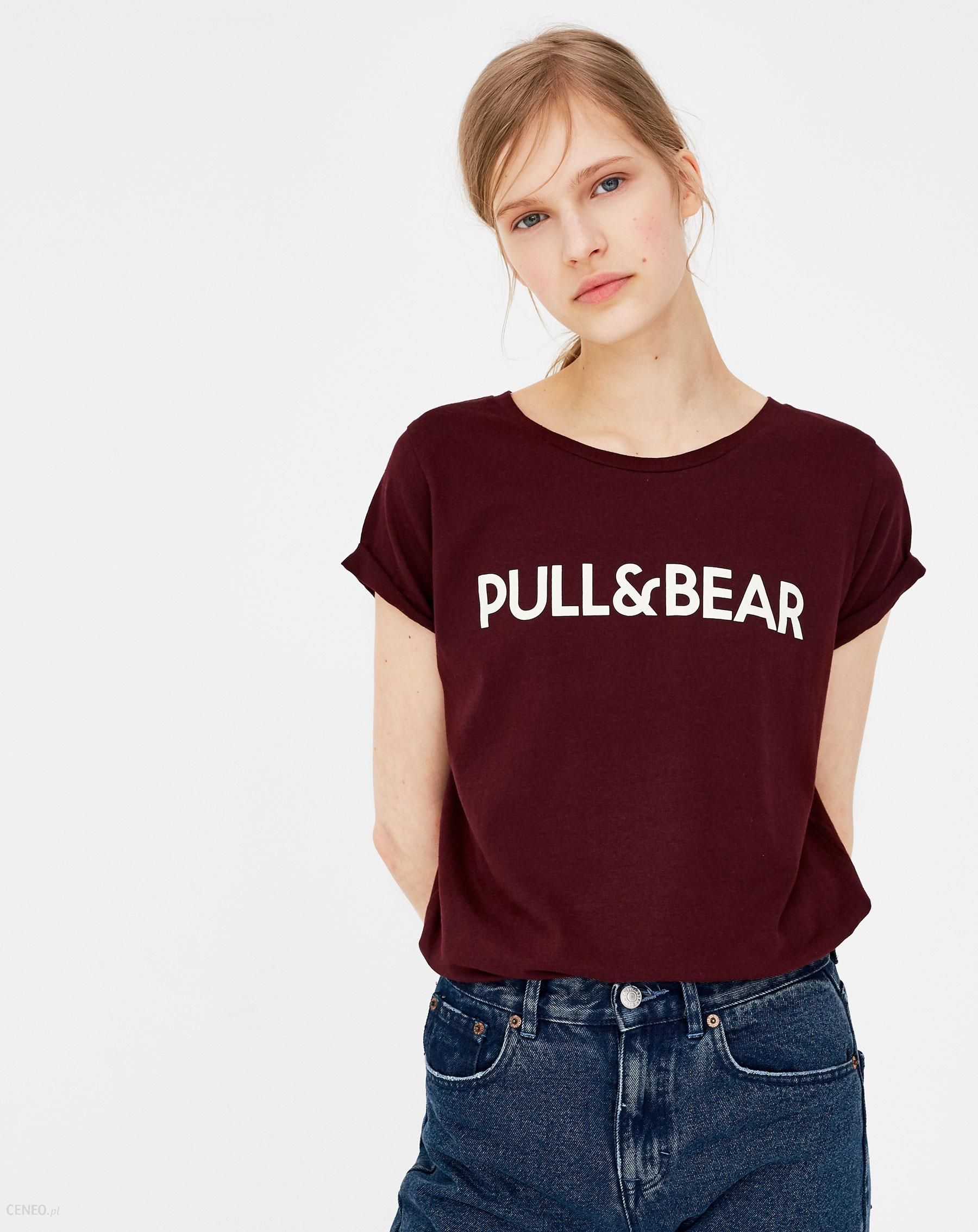 Pull & Bear Koszula o skr\u00f3conym kroju czarny Wydrukowane logo W stylu casual Moda Koszulki Koszulki o skróconym kroju 