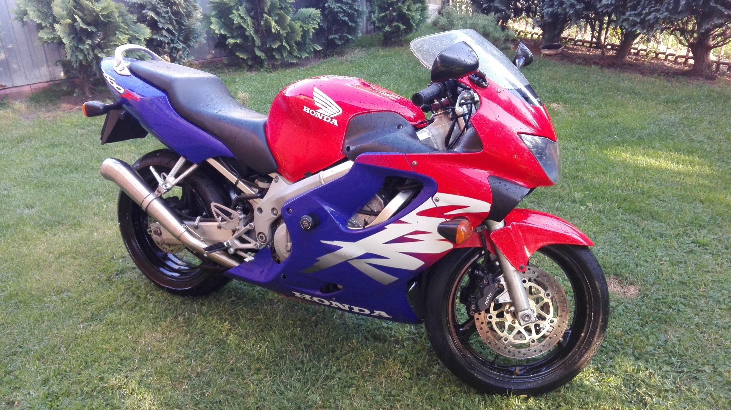 Honda cbr 600 f4