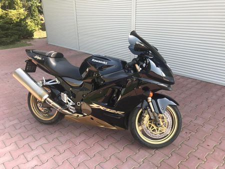 vv Kawasaki Ninja ZX-12R 1:12 | Tamiya 14084 :: Modelarnia.pl