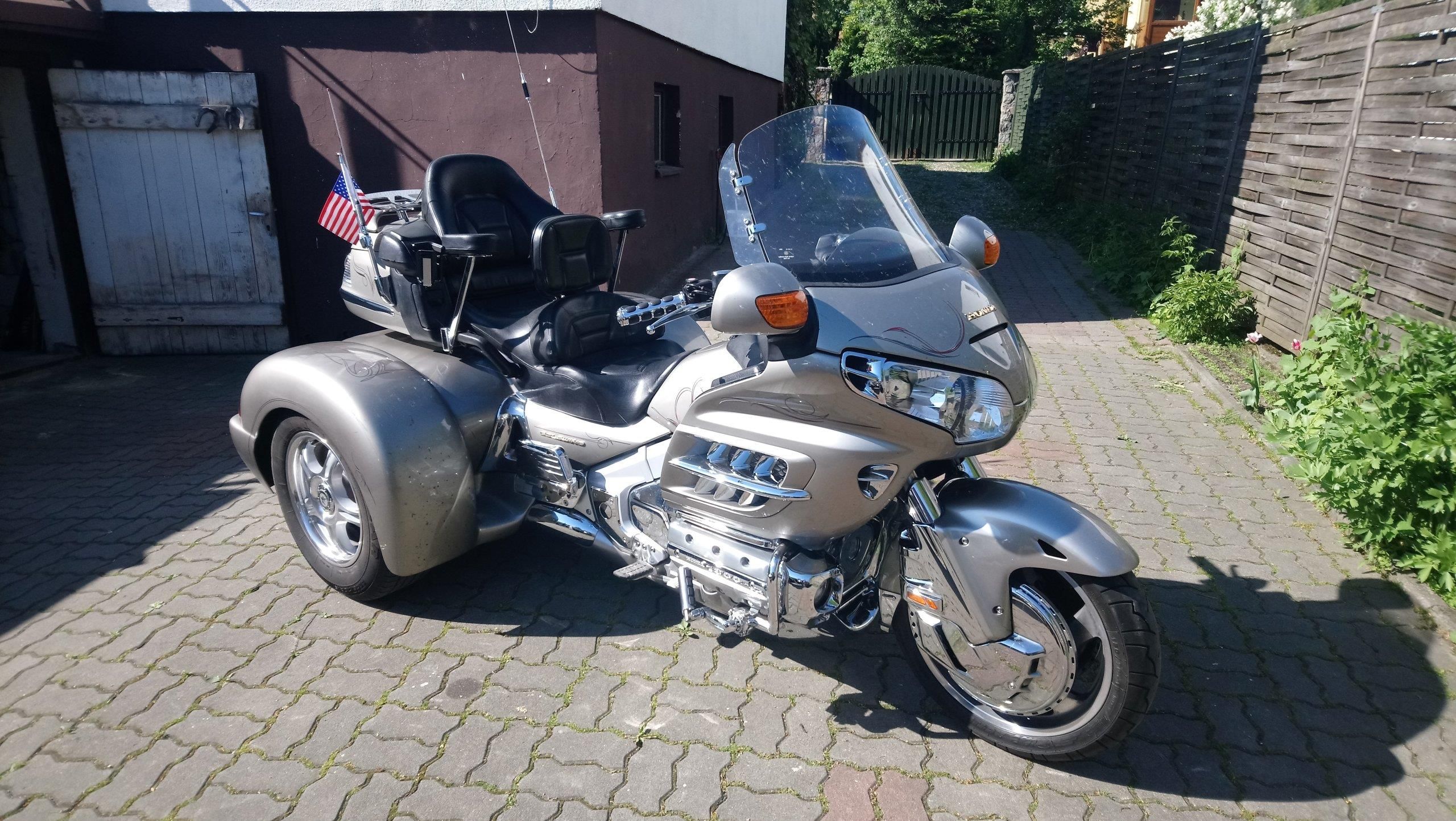 goldwing 1800 trike