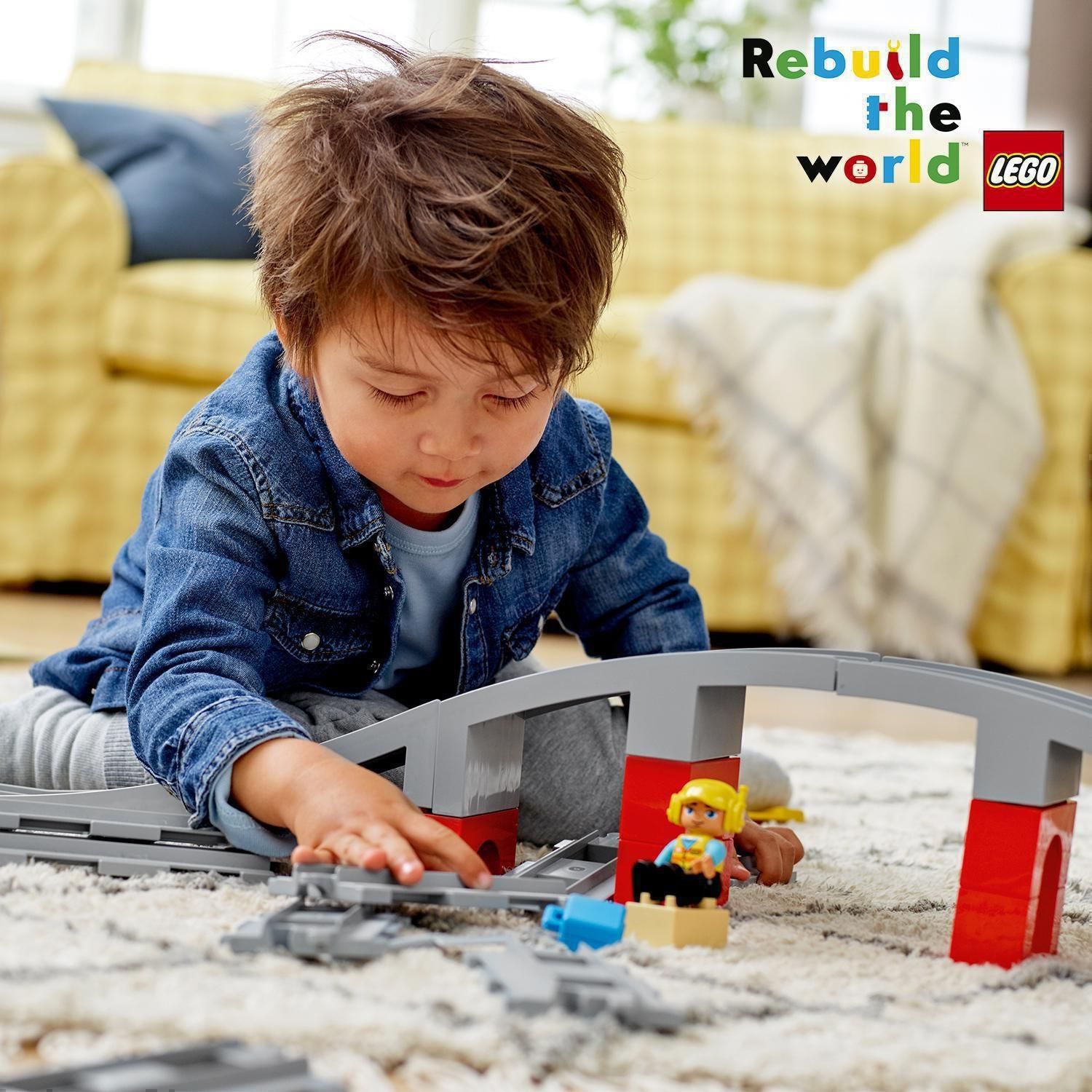 LEGO DUPLO 10872 Tory kolejowe i wiadukt - zdjęcie 7 LEGO DUPLO 10872 Tory kolejowe i wiadukt
