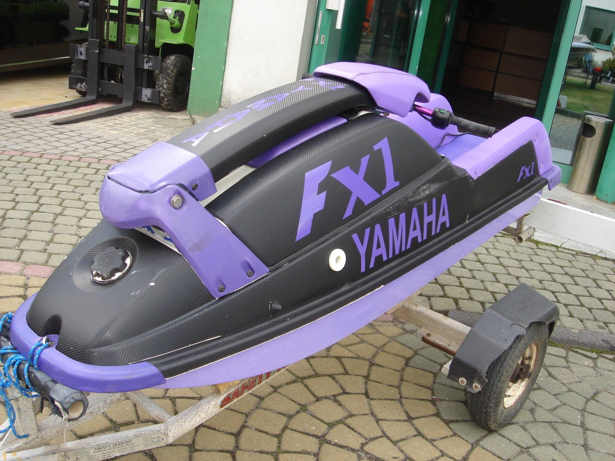 シューゲイザーの名機　yamaha FX500 soft focus セット 新機材）ヤマハFX500。まあ、厳密にはペダルじゃないんだけど、マジで