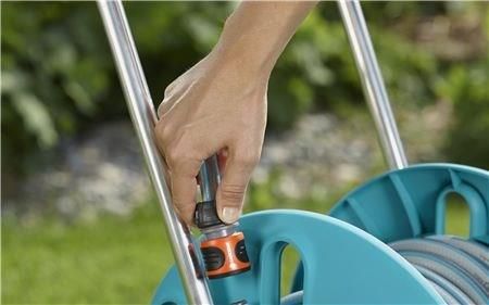 Gardena Wózek na wąż CleverRoll M Easy - zestaw (18517-20) - zdjęcie 5 Gardena Wózek na wąż CleverRoll M Easy - zestaw (18517-20)
