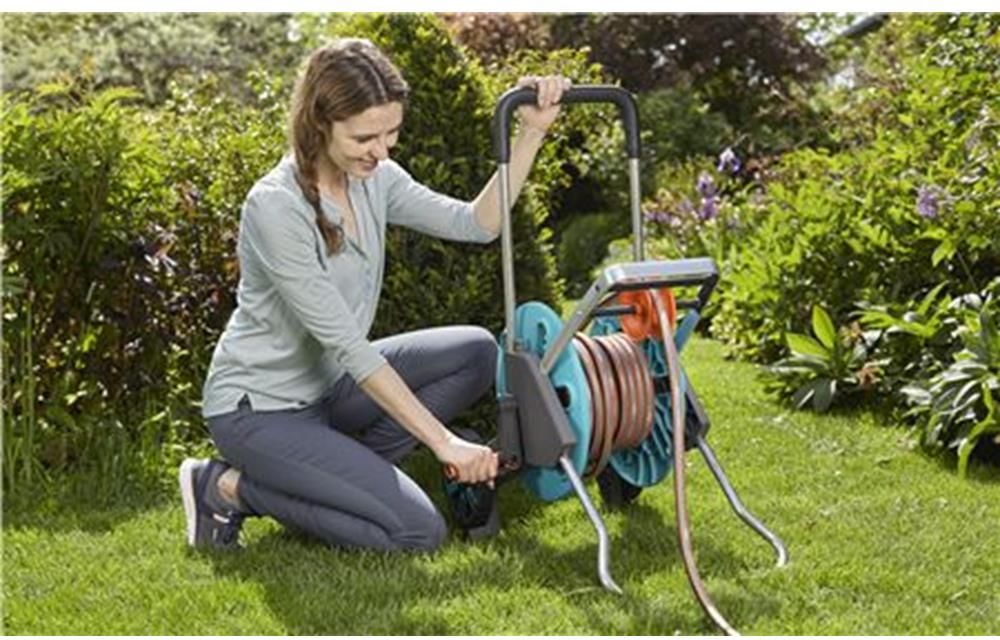 Gardena Wózek na wąż CleverRoll M Easy - zestaw (18517-20) - zdjęcie 4 Gardena Wózek na wąż CleverRoll M Easy - zestaw (18517-20)