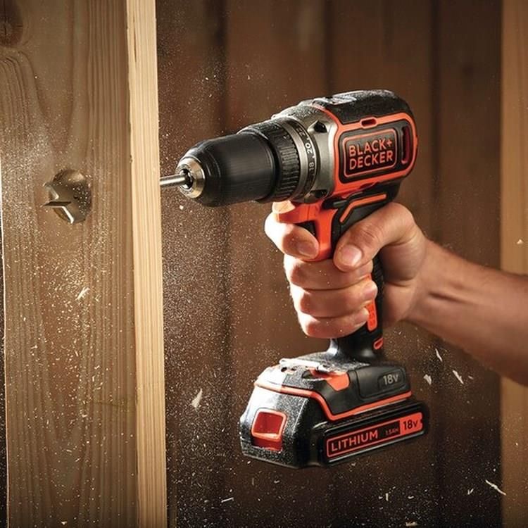 https://image.ceneostatic.pl/data/products/66206431/f3f34bfd-a4f6-427a-84b3-fa1d5a2f0b33_i-black-decker-wkretarka-bezszczotkowa-bl186n-xj.jpg?=6d205