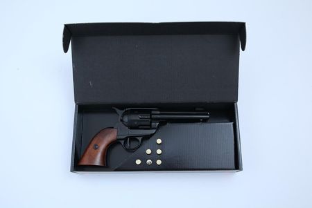 Denix Replika Rewolwer Peacemaker S Colt W Lakierowanym Pudełku Model 11186 N