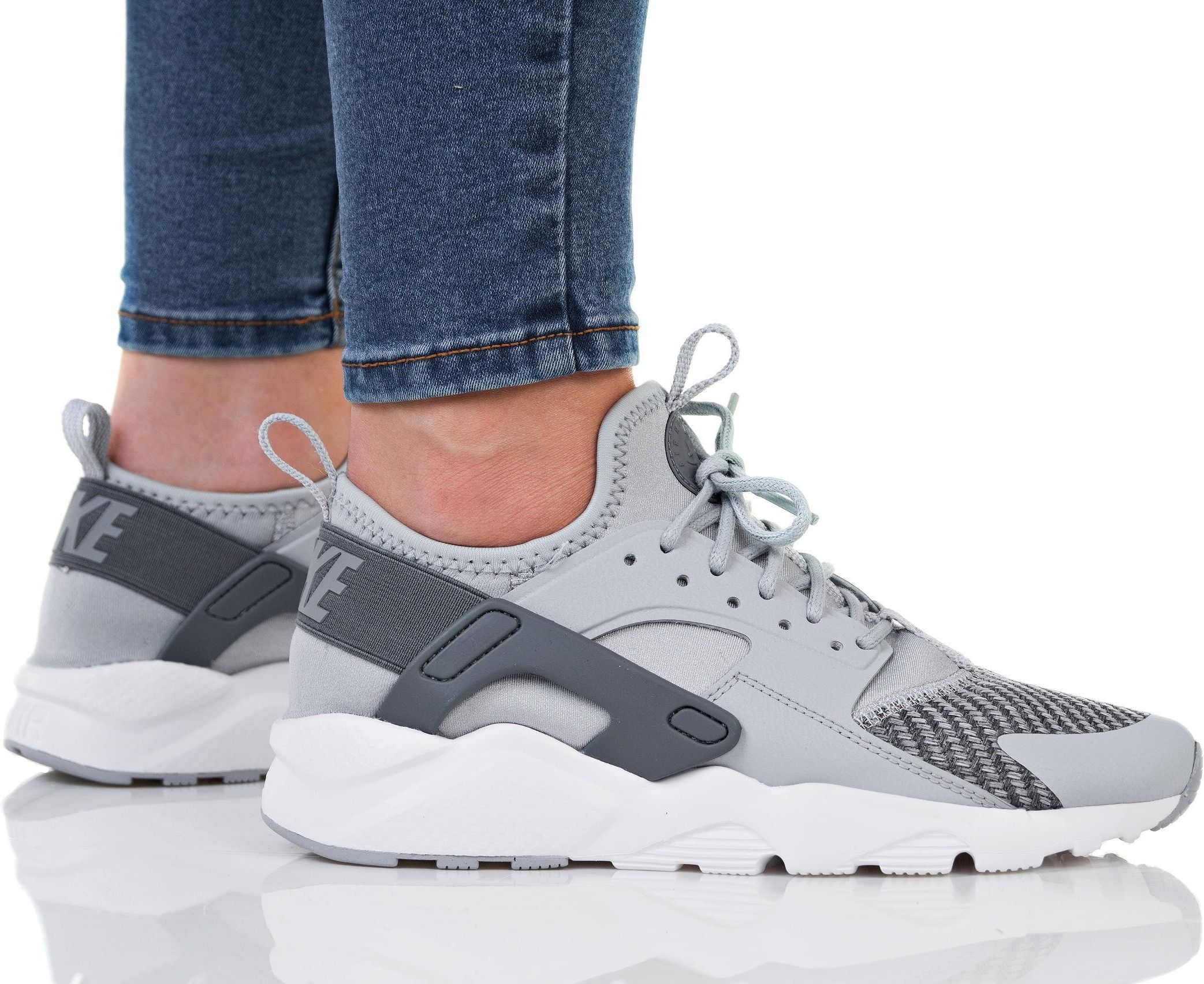 Huarache ultra se on sale junior