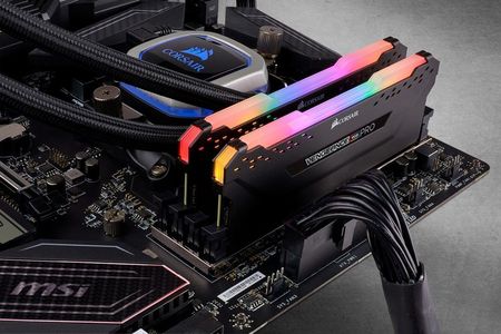 Pamięć RAM Corsair Vengeance RGB Series LED 16GB, 3000MHz