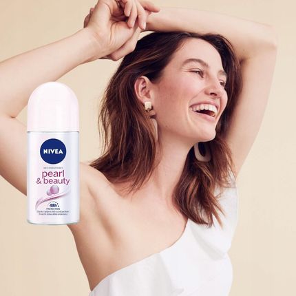 Nivea Pearl & Beauty Dezodorant roll on 50ml - zdjęcie 2