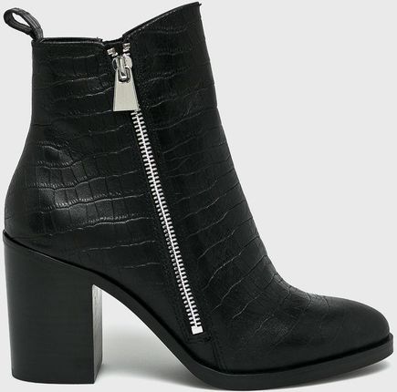 Steve madden hot sale tasha boots