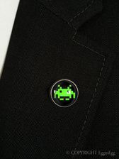 Wpinka do marynarki Space Invaders