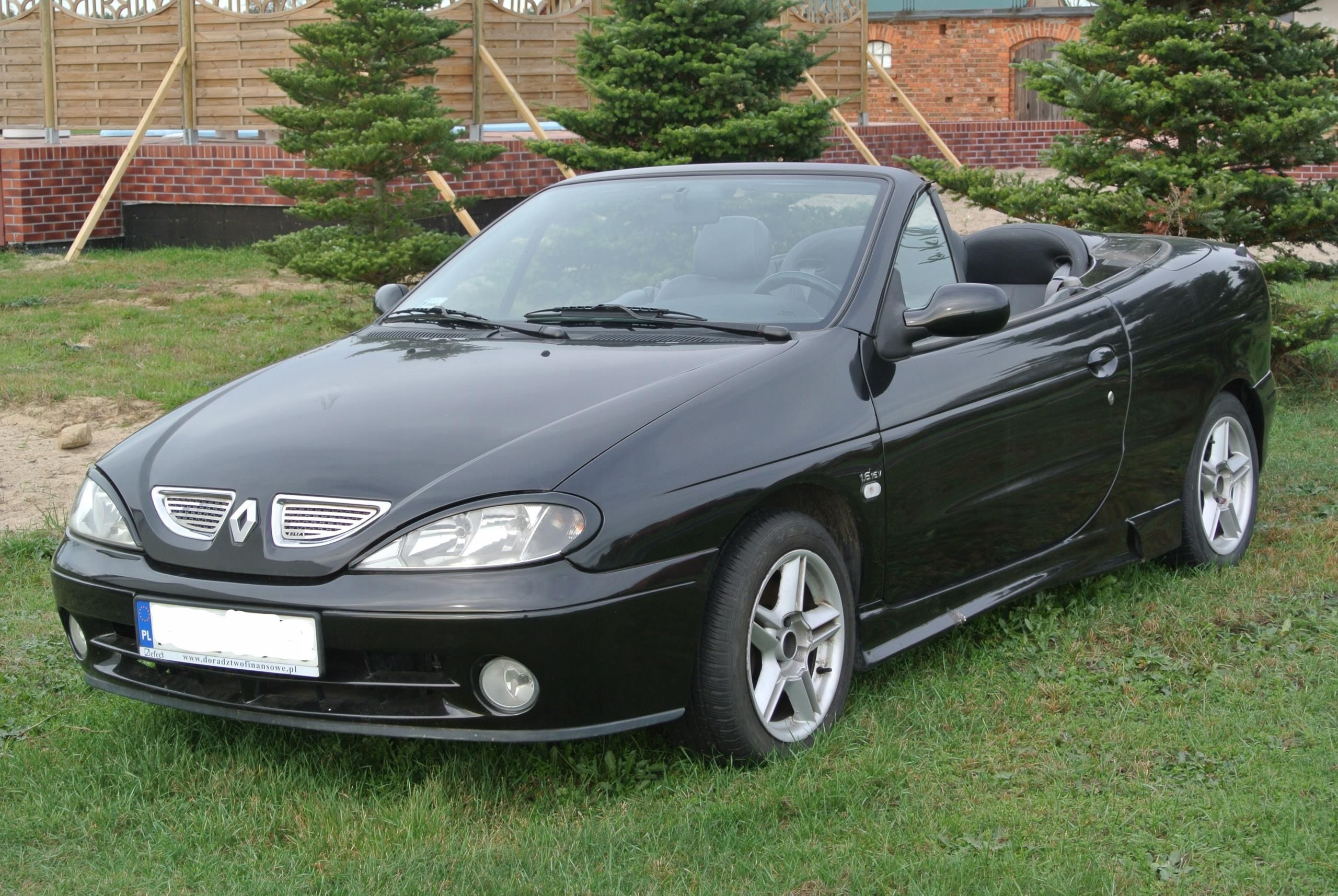 Renault Megane Cabrio 1 6 16v Opinie I Ceny Na Ceneo Pl