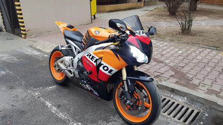 Cbr 1000 online repsol olx