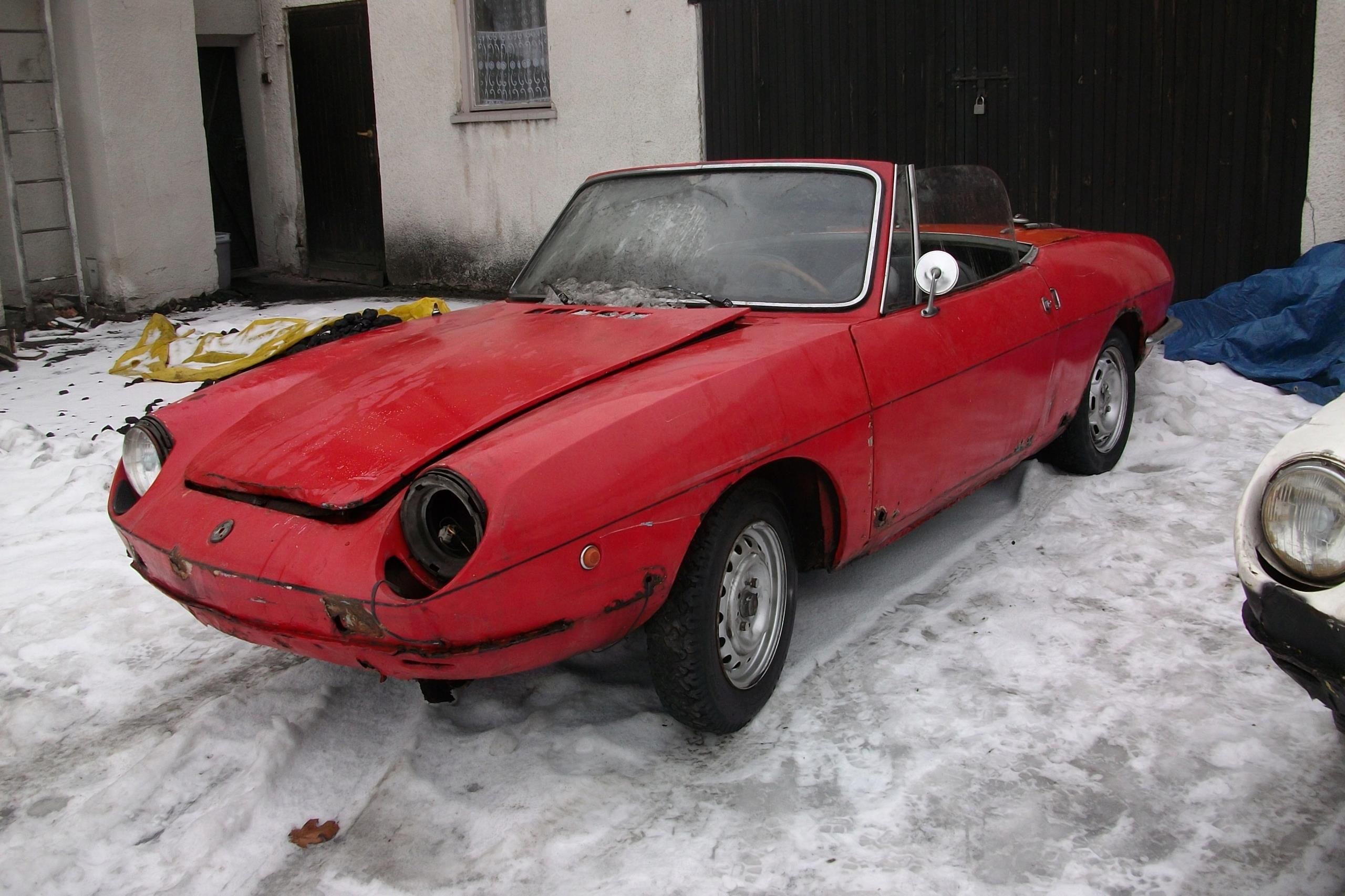 i-2-x-fiat-850-spider-