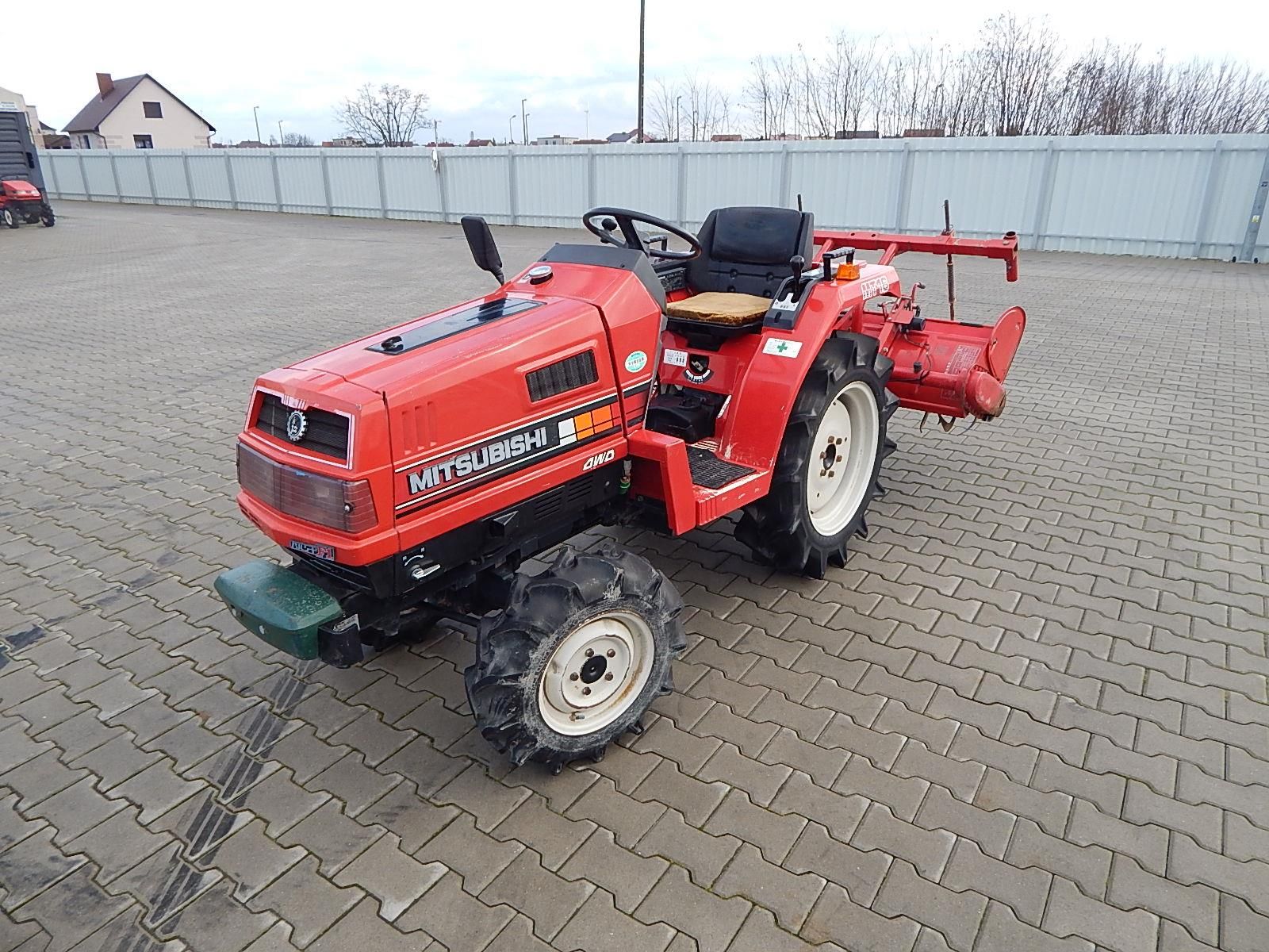 Mini traktor Mitsubishi MT16 4x4 nie Farmtrac 4WD - Opinie i Mini traktor Mitsubishi MT16 4x4 nie Farmtrac 4WD - Opinie i