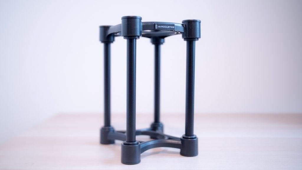 IsoAcoustics ISO-130 - zdjęcie 1 IsoAcoustics ISO-130