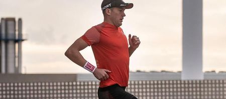 Compressport Frotka Na Nadgarstek Sweatband Biało-Czerwona - zdjęcie 3