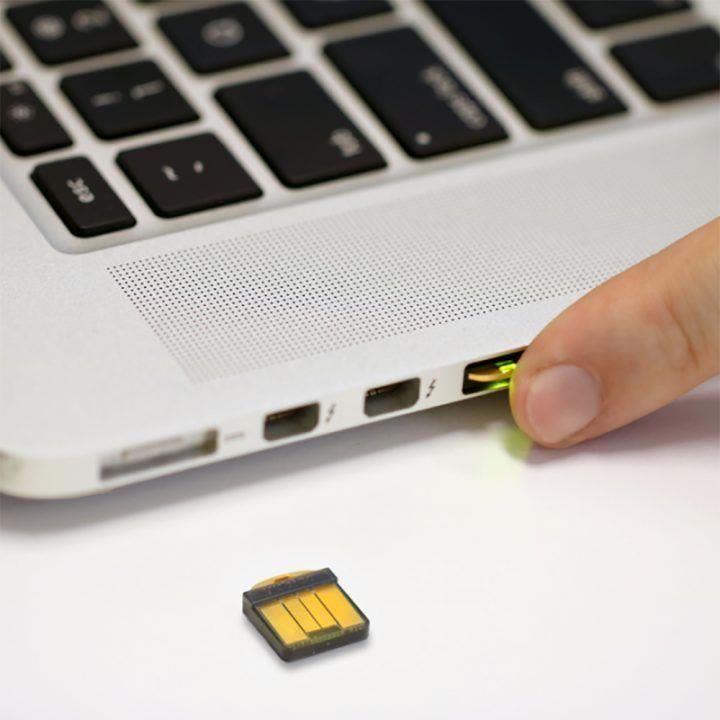 Yubico YubiKey 5 Nano - zdjęcie 1 Yubico YubiKey 5 Nano