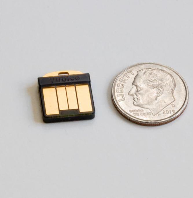 Yubico YubiKey 5 Nano - zdjęcie 2 Yubico YubiKey 5 Nano