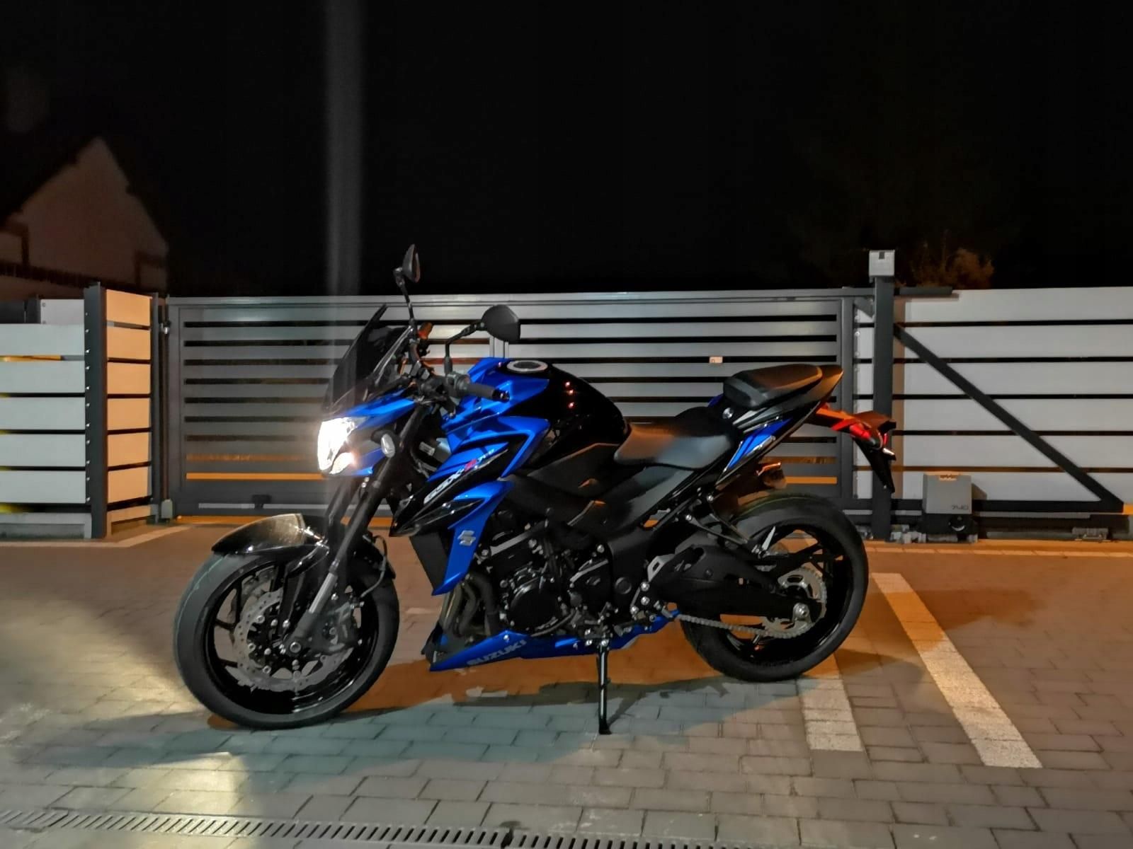 gsx s 750