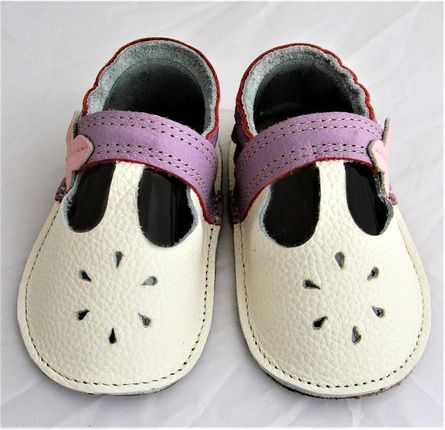 Paputki SANDAŁKI Z MOTYLKIEM