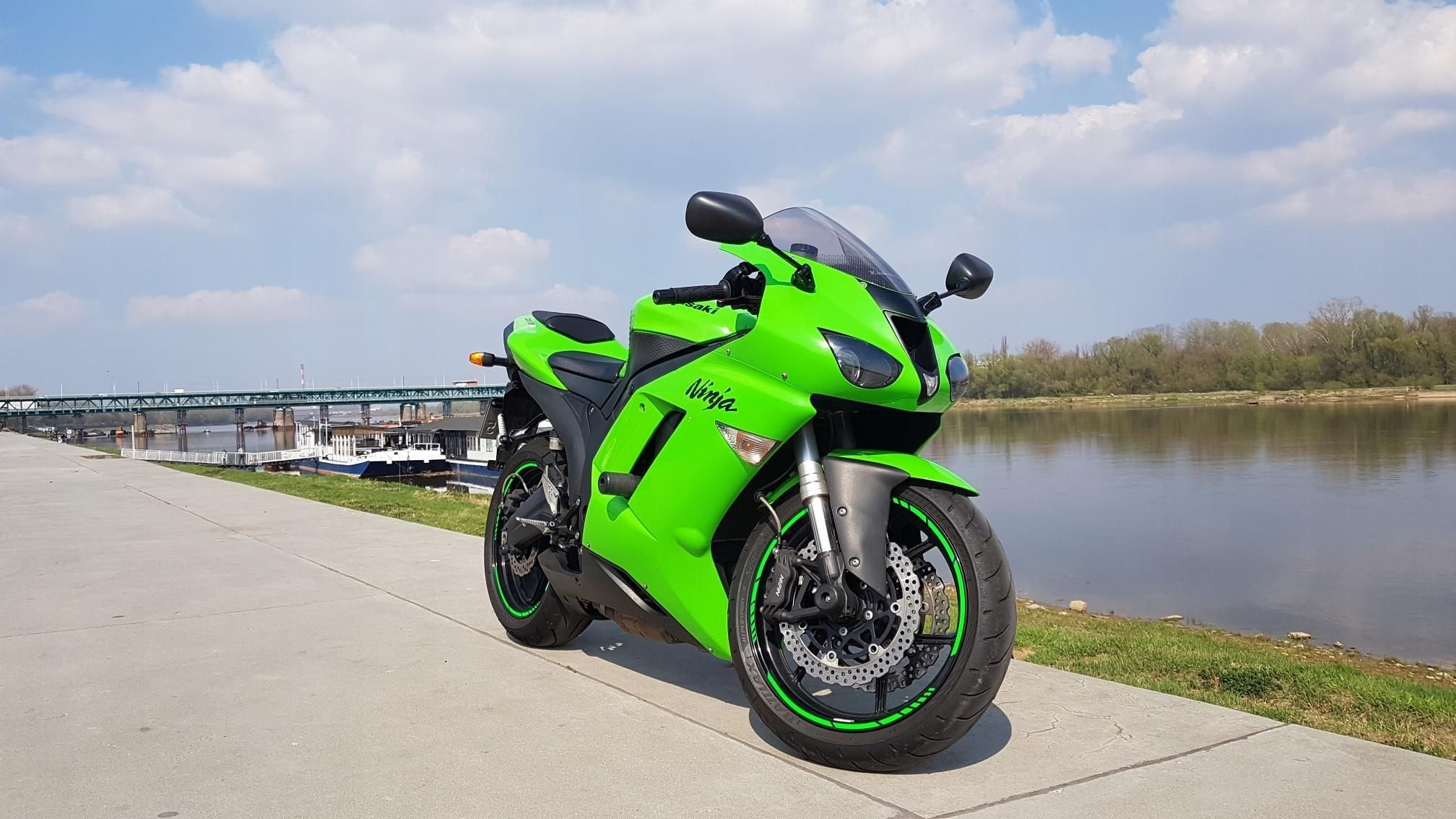 Ninja 600 ZX-6r