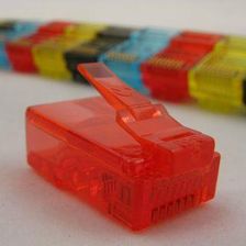 NETRACK wtyk RJ45 8p8c UTP drut, kat. 5e (100 szt), czerwony (105-51R)