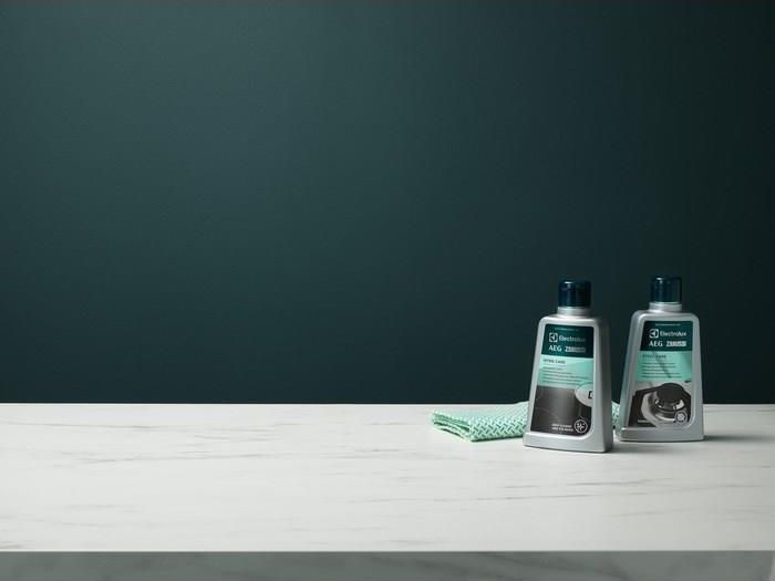 Electrolux Płyn do czyszczenia płyt ceramicznych (M3HCC200) - zdjęcie 4 Electrolux Płyn do czyszczenia płyt ceramicznych (M3HCC200)