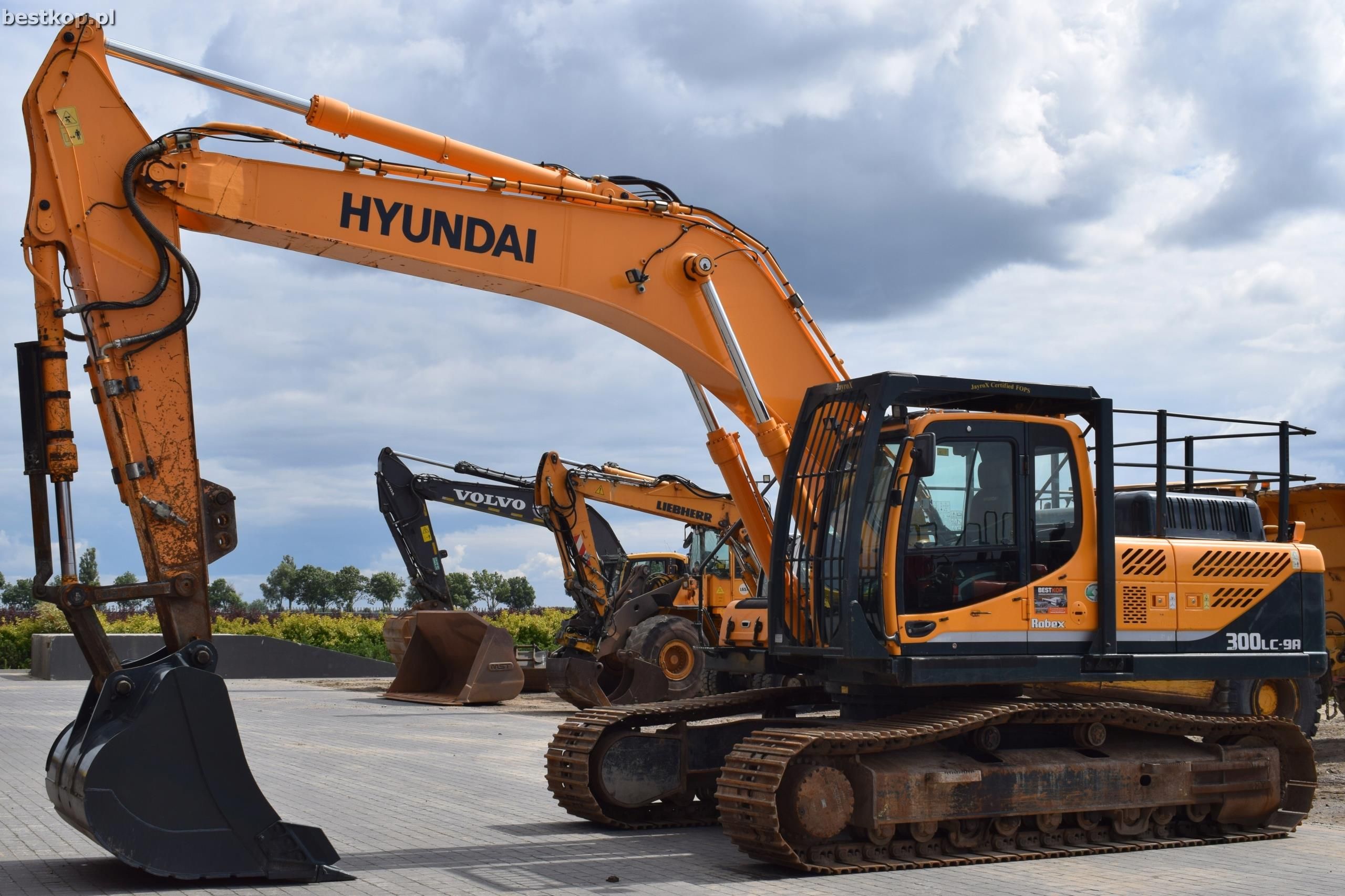 Экскаватор Hyundai R260lc 9s Купить Новый