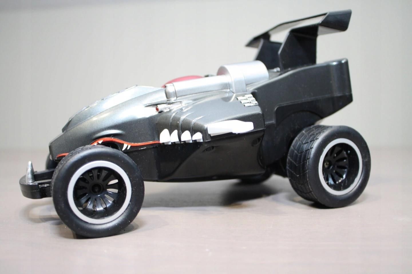 Dickie toys rc g wolf hot sale