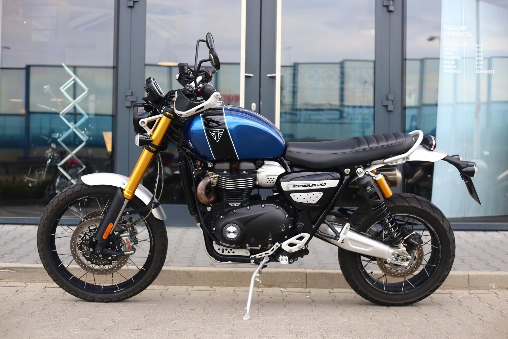 triumph scrambler 1200 cena