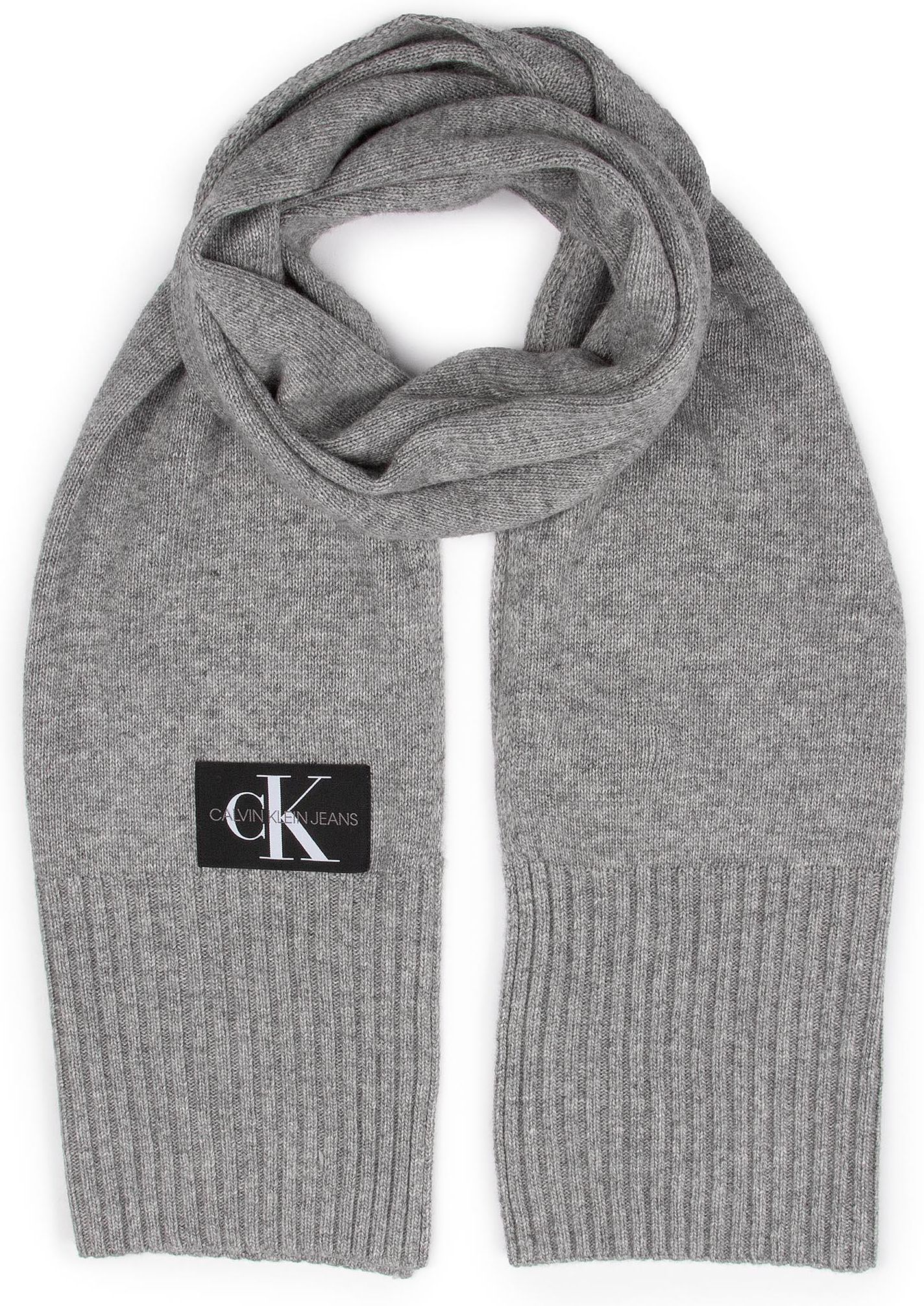 Шарфы calvin klein. Шарф Кельвин Кляйн женский серый. Шарф Calvin Klein k50k501844. Шарф Calvin Klein Jeans серый. Шарф Кельвин Кляйн CAHHA 1354 a8ws4663 BLK.