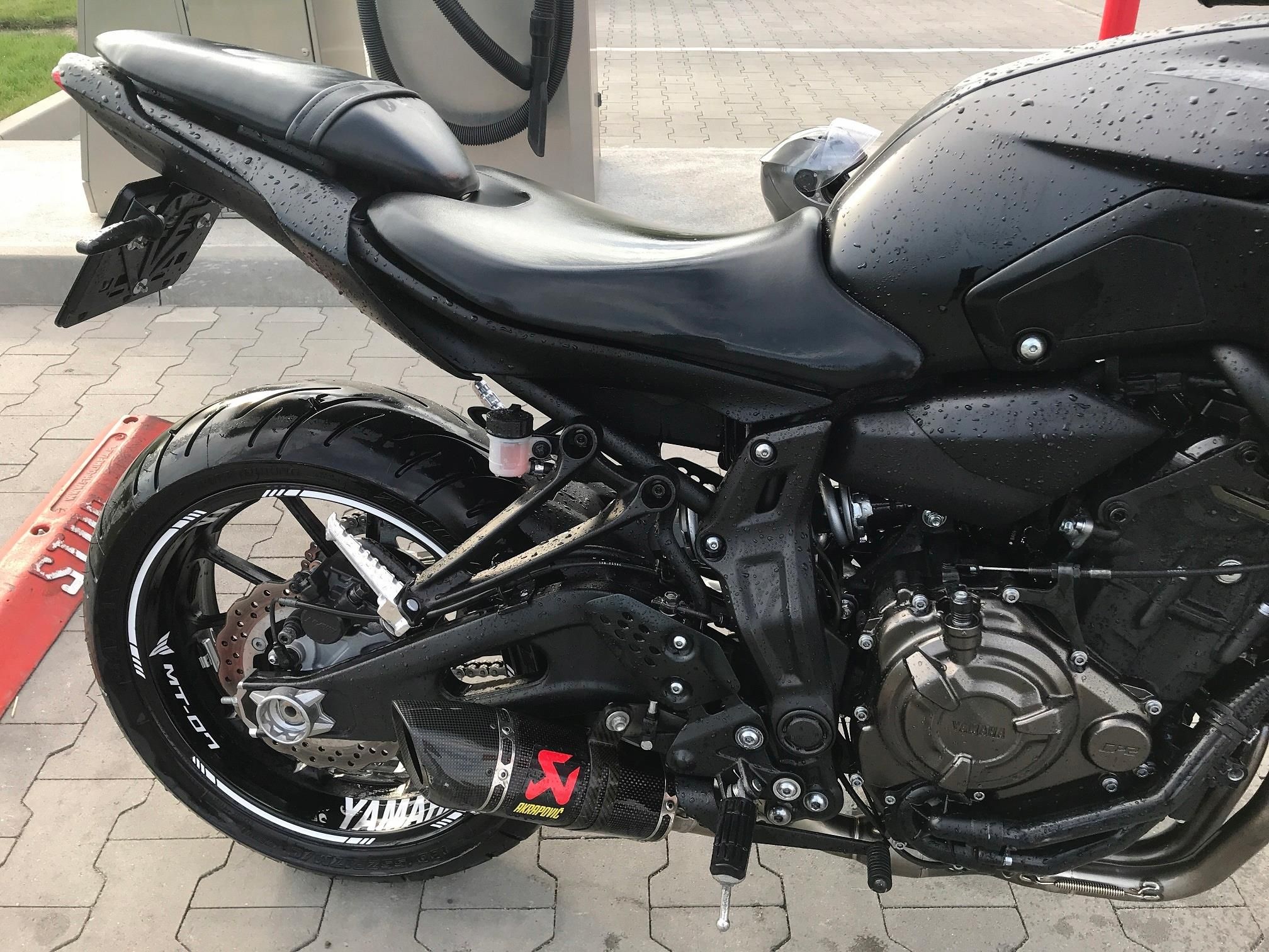 Yamaha MT 07 2018 Akrapovic Carbon,PUIG,3500km A2 Opinie i ceny na Yamaha MT 07 2018 Akrapovic Carbon,PUIG,3500km A2 Opinie i ceny na