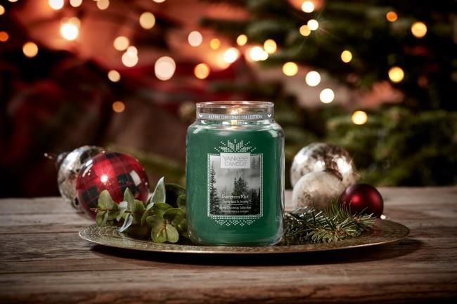 Yankee Candle Evergreen Mist Słoik duży 623g (1623710E) - Opinie i ...