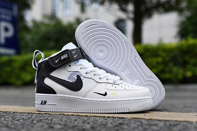 NIKE AIR FORCE 1 HIGH '07 LV8 EMB ナイキ エア フォース 1 ナイキ エアフォース ハイ 07 エレベイト NIKE