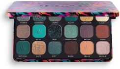 Makeup Revolution Paleta cieni Forever Flawless Chilled with cannabis sativa - zdjęcie 1