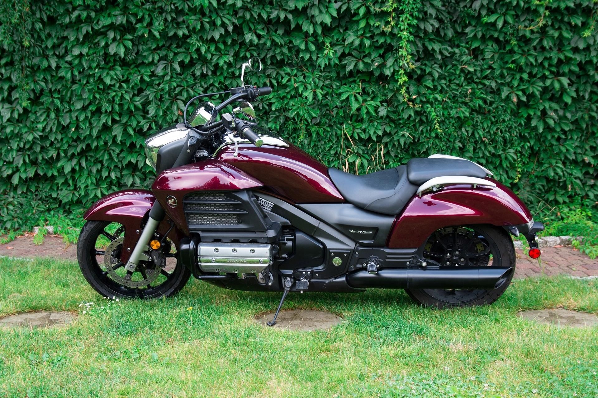 Хонда валькирия 1800. Honda gl1800 Valkyrie. Honda Valkyrie 1800. Honda gl1800 f6c Valkyrie. Honda Valkyrie f6.