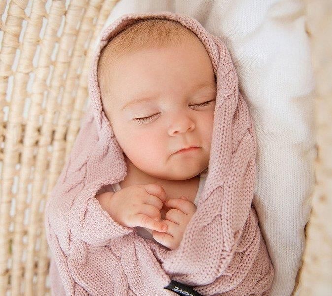 Lullalove Kocyk Z Wełny Merino Pudrowy Róż - zdjęcie 3 Lullalove Kocyk Z Wełny Merino Pudrowy Róż