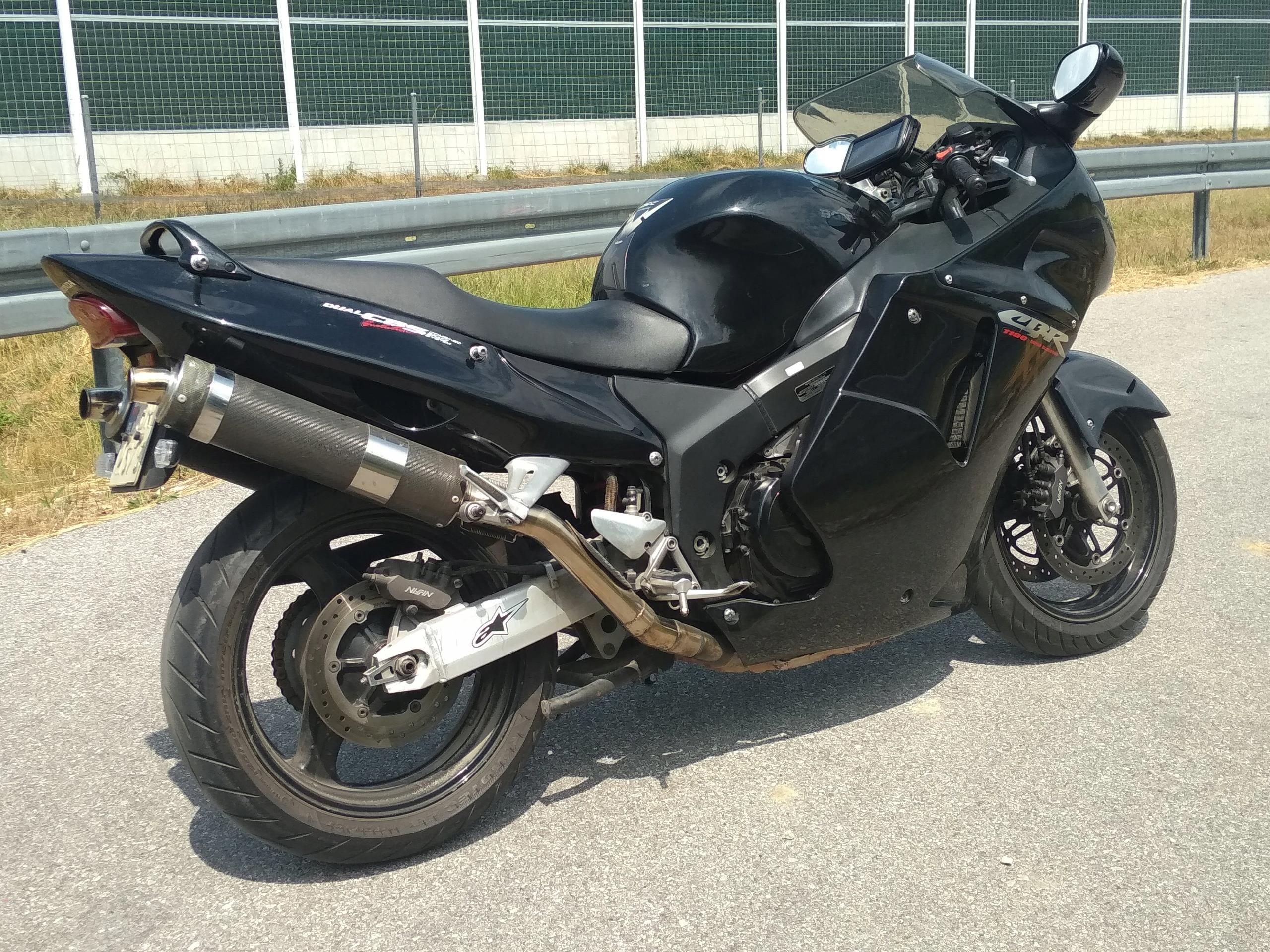 cbr 1100