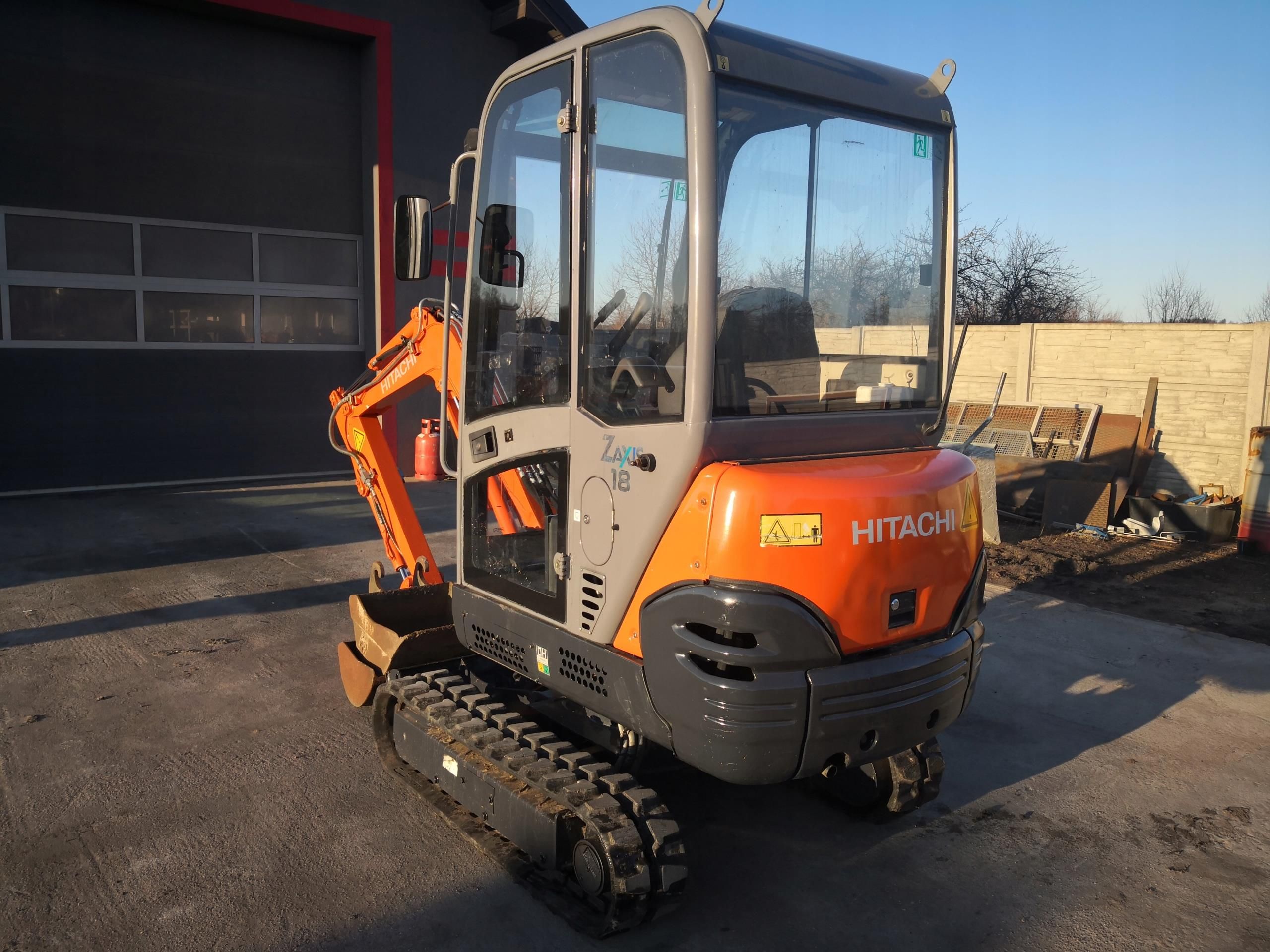 MINIKOPARKA Hitachi ZAXIS ZX18 - Opinie i ceny na Ceneo.pl