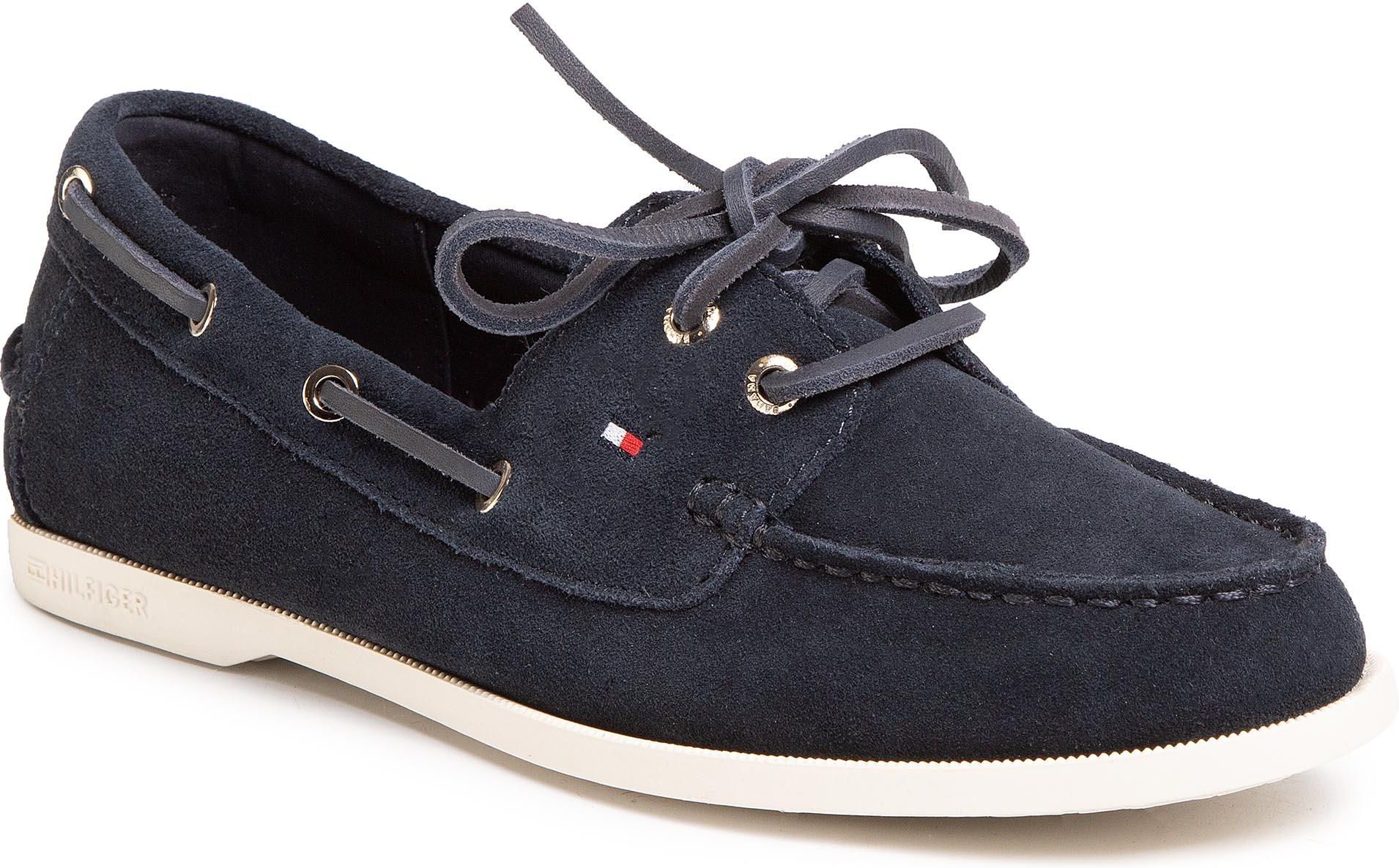 tommy hilfiger classic suede boat shoes