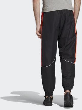 o2k track pants